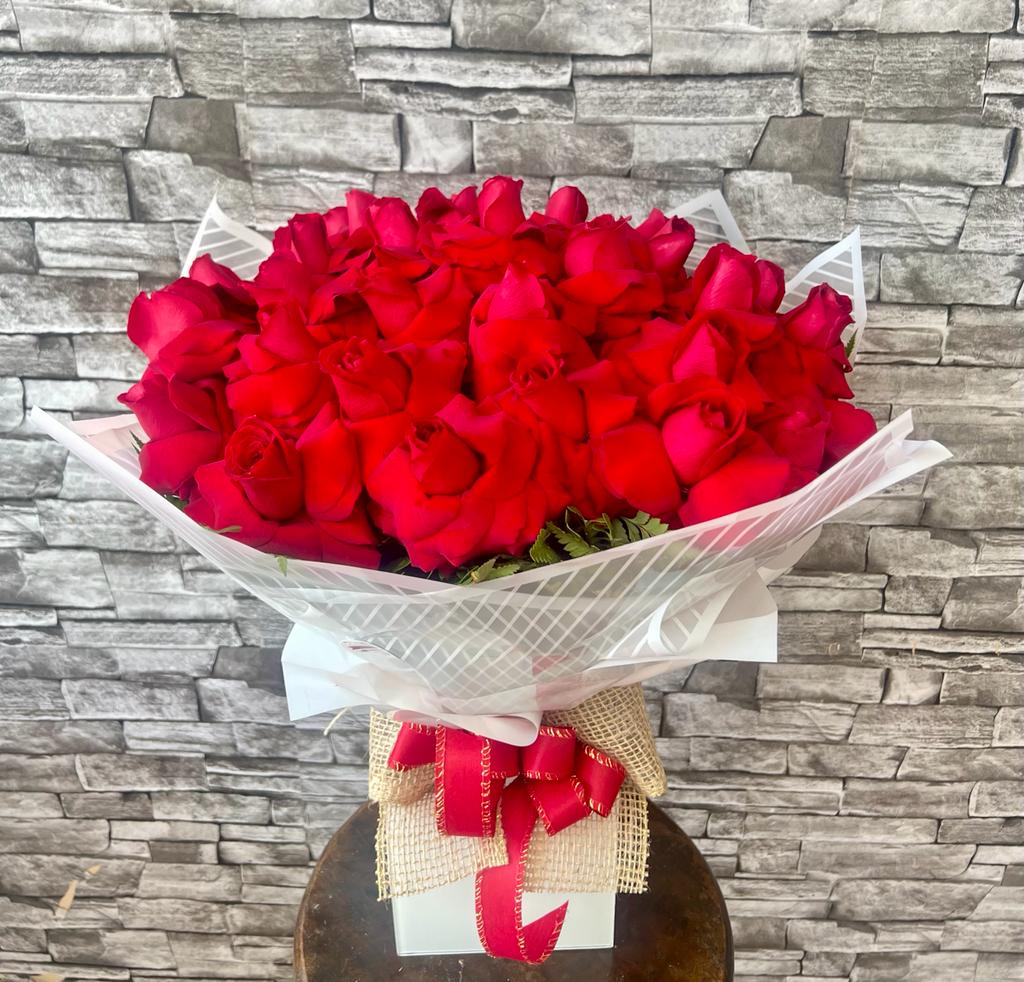 Luxuoso buquê com rosas Premium